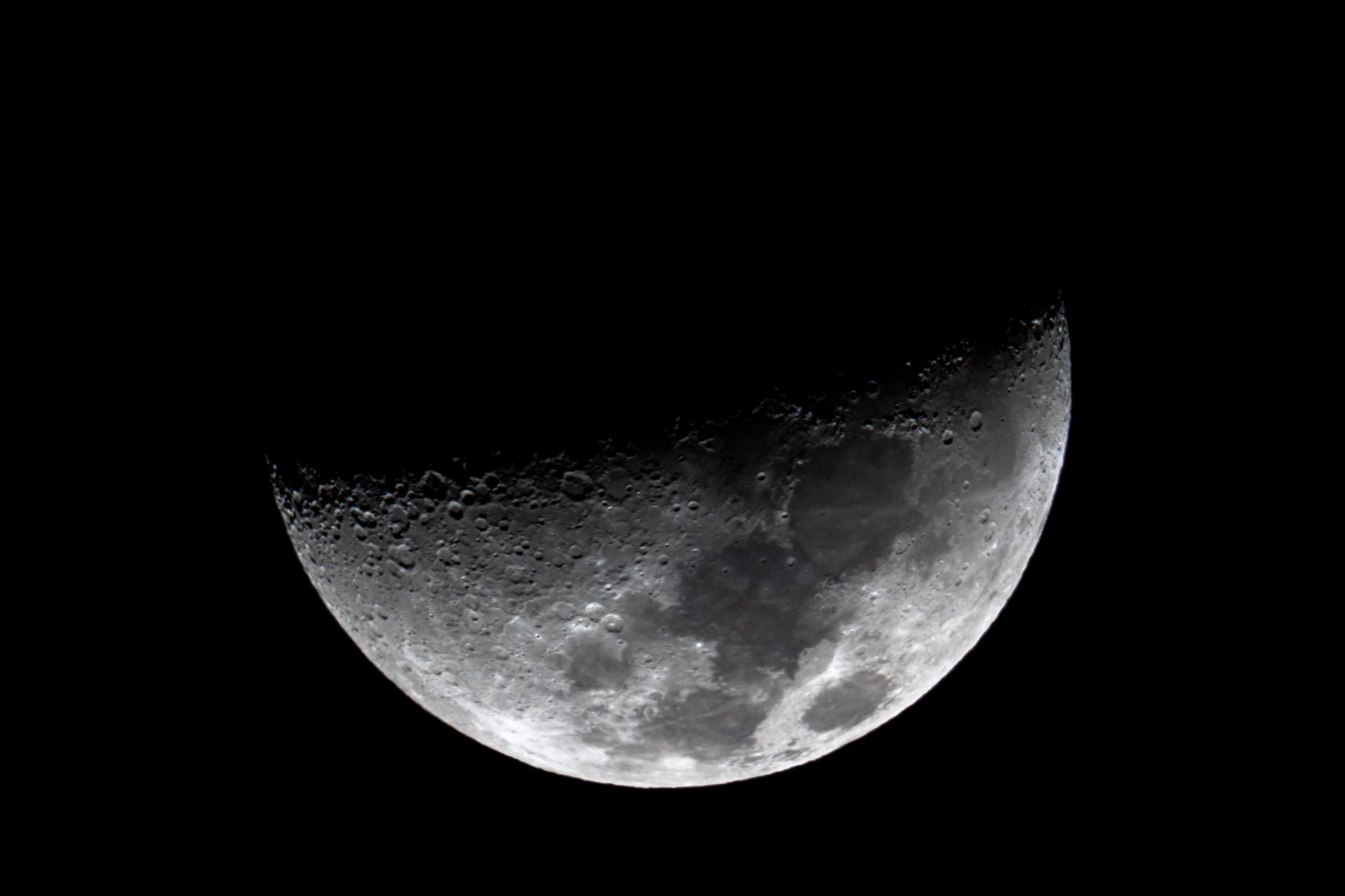 La Lune : La Rotation Synchronisée Expliquée - 🚀 Telescope & Astronomie 🚀